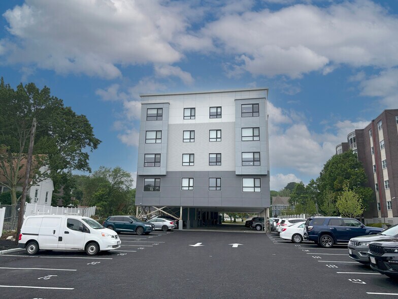 510 Willard St, Quincy, MA à vendre - Photo de l’immeuble – Image 2 sur 6