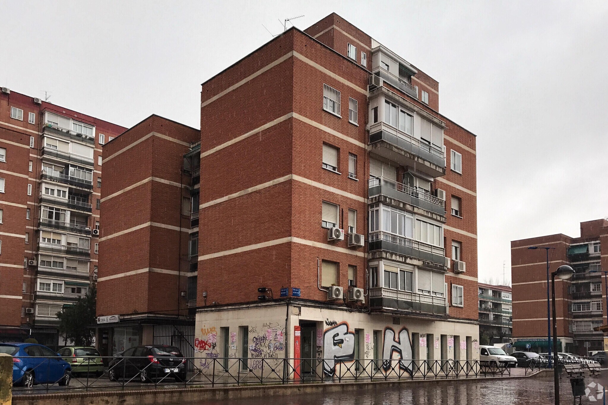 Local commercial dans Leganés, Madrid à louer Photo principale– Image 1 sur 3