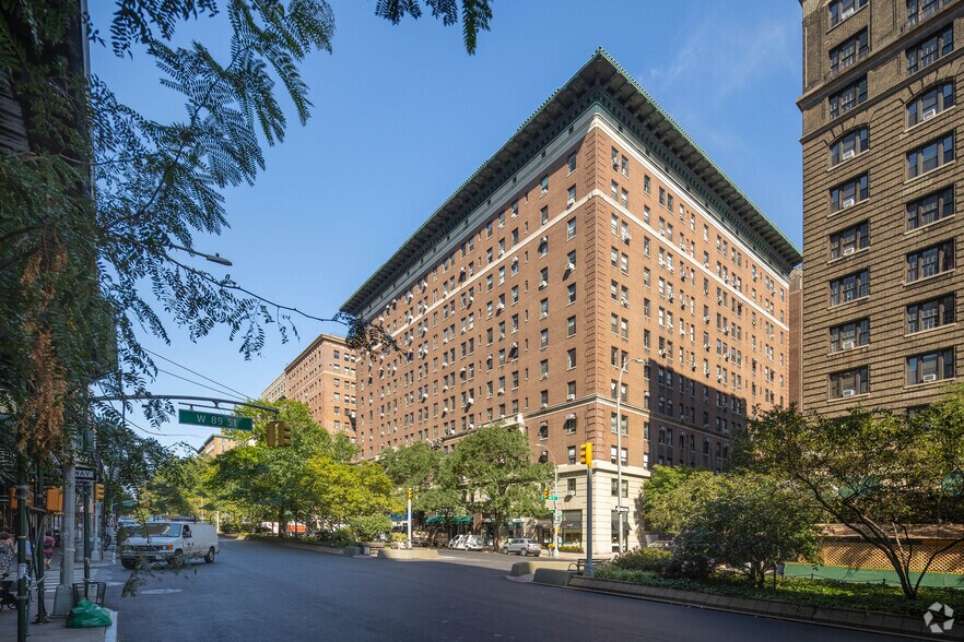 2420-2438 Broadway, New York, NY à louer - Photo principale – Image 2 sur 5