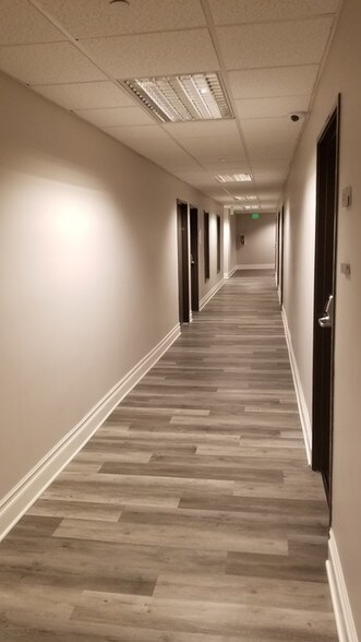 15130-15132 Ventura Blvd, Sherman Oaks, CA à louer - Photo intérieure – Image 2 sur 12