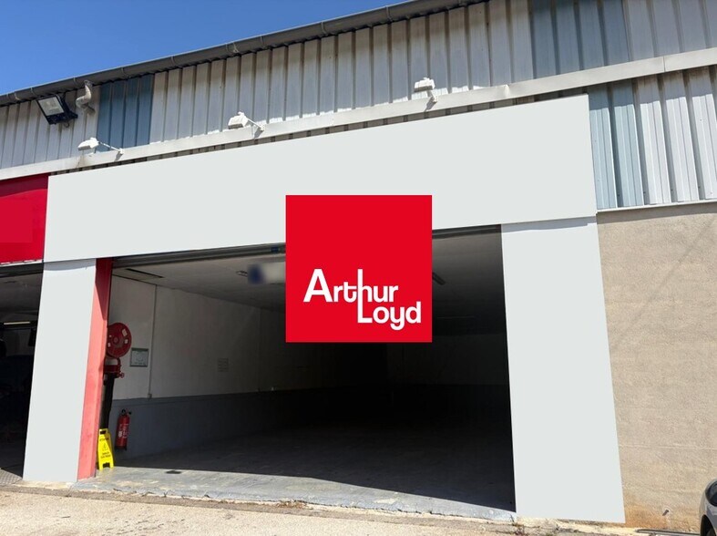 Local d’activités dans Gémenos à louer - Photo principale – Image 1 sur 3