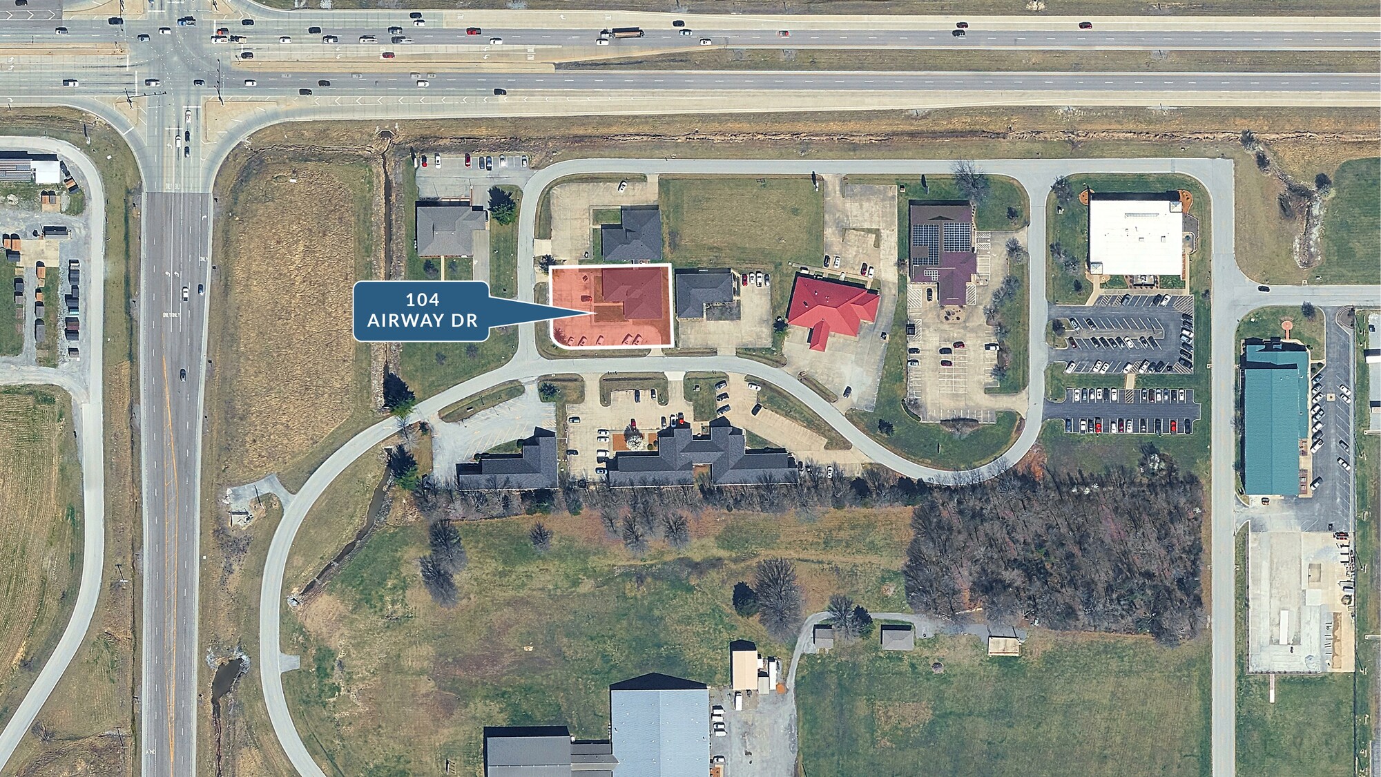 104 Airway Dr, Marion, IL à vendre Photo de l’immeuble– Image 1 sur 3