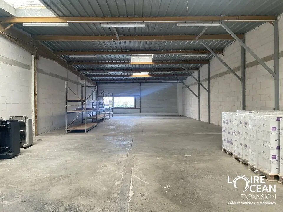 Local d’activités dans Avrillé à louer Photo intérieure– Image 1 sur 4