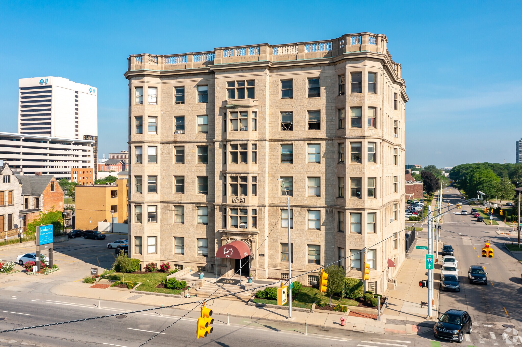 1001 E Jefferson Ave, Detroit, MI à louer Photo principale– Image 1 sur 6