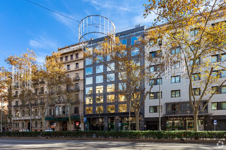 Gran Vía de les Corts Catalanes, 680, Barcelone, Barcelona à louer - Photo de l’immeuble – Image 3 sur 4