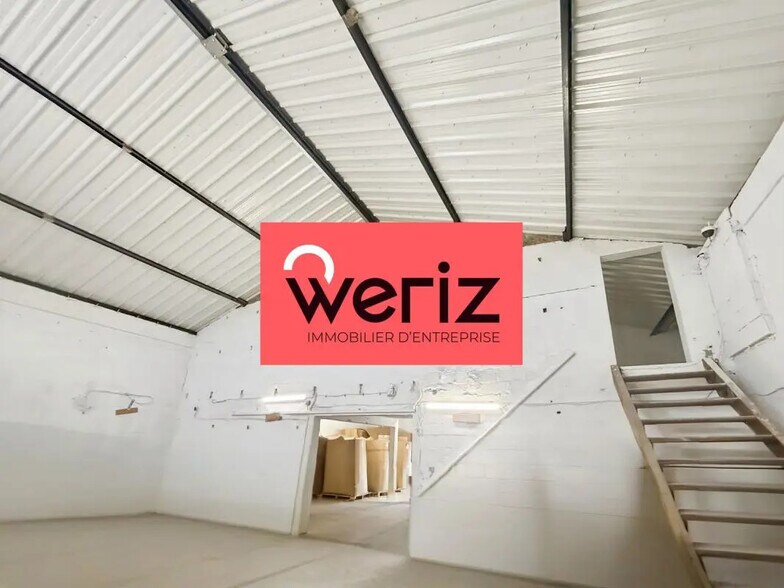 Local d’activités dans Châteauneuf-les-Martigues à louer - Photo de l’immeuble – Image 3 sur 3