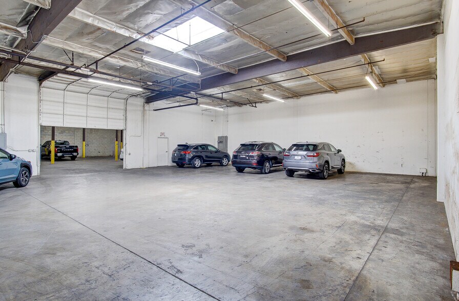 15220-15250 Texaco Ave, Paramount, CA à louer - Photo de l’immeuble – Image 2 sur 9