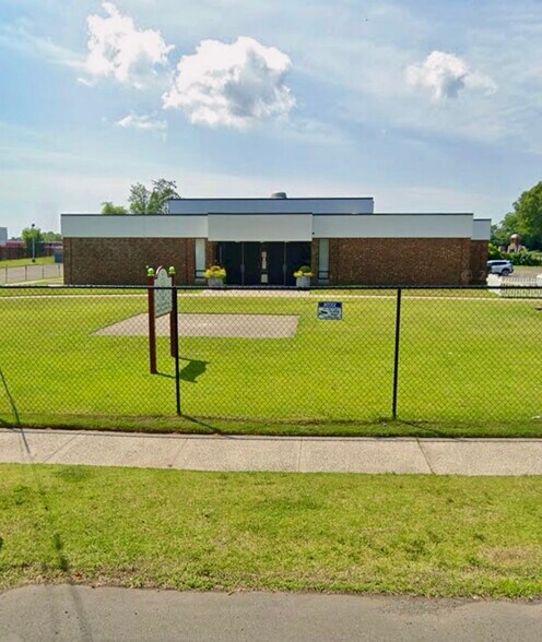 43 Jones Rd, Hamden, CT à vendre - Photo de l’immeuble – Image 3 sur 12