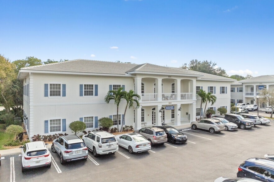 100 Village Square Crossings, Palm Beach Gardens, FL à louer - Photo principale – Image 1 sur 16