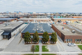 120 St Regis Cres, Toronto, ON - Vue aérienne  vue de carte - Image1