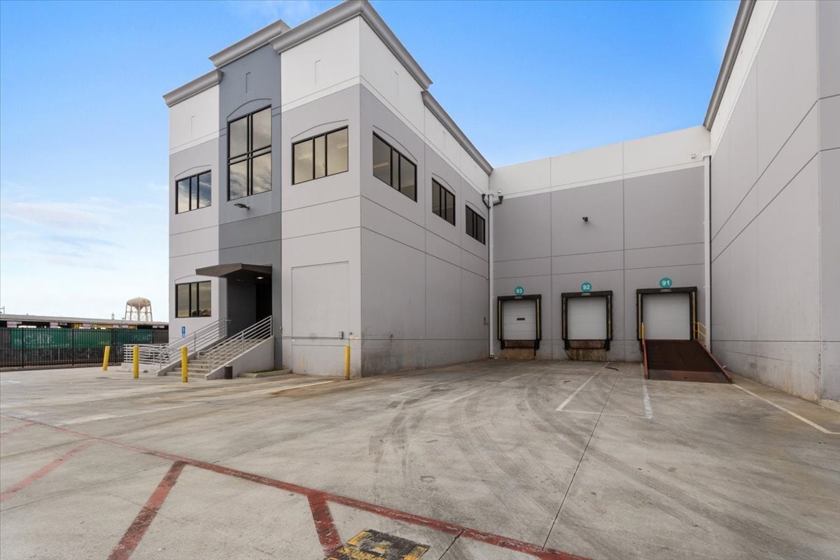 3000-3090 E Washington Blvd, Los Angeles, CA à louer Photo intérieure– Image 1 sur 14