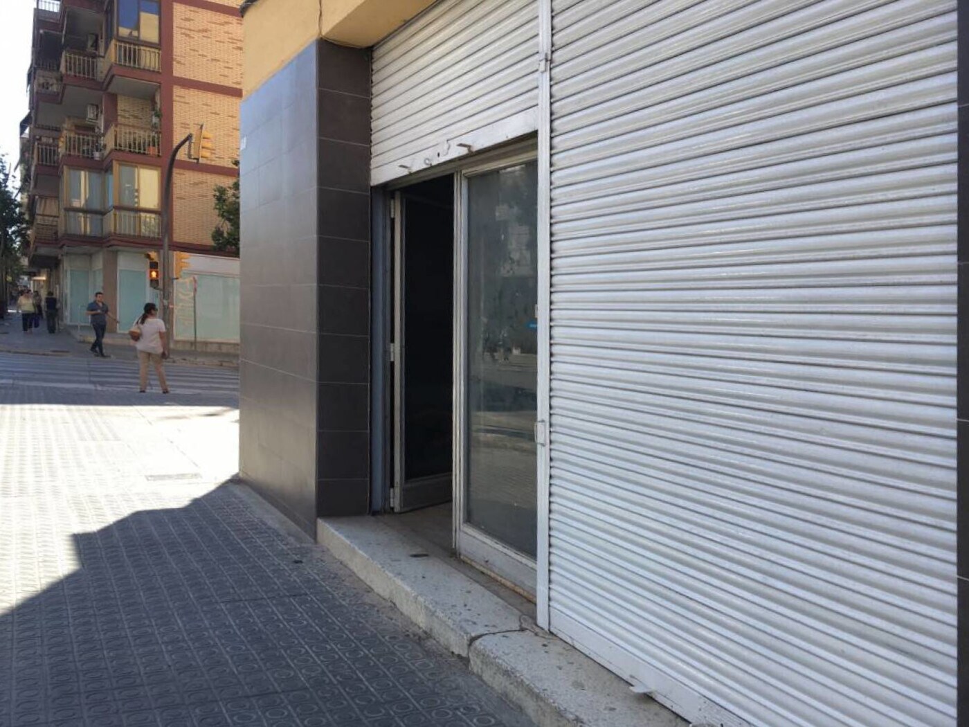 Local commercial dans Vilanova i la Geltrú, Barcelona à louer Plan d’étage– Image 1 sur 2