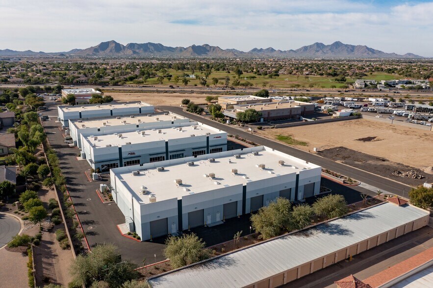 22280-22330 S Scotland Ct, Queen Creek, AZ à louer - Photo de l’immeuble – Image 3 sur 4