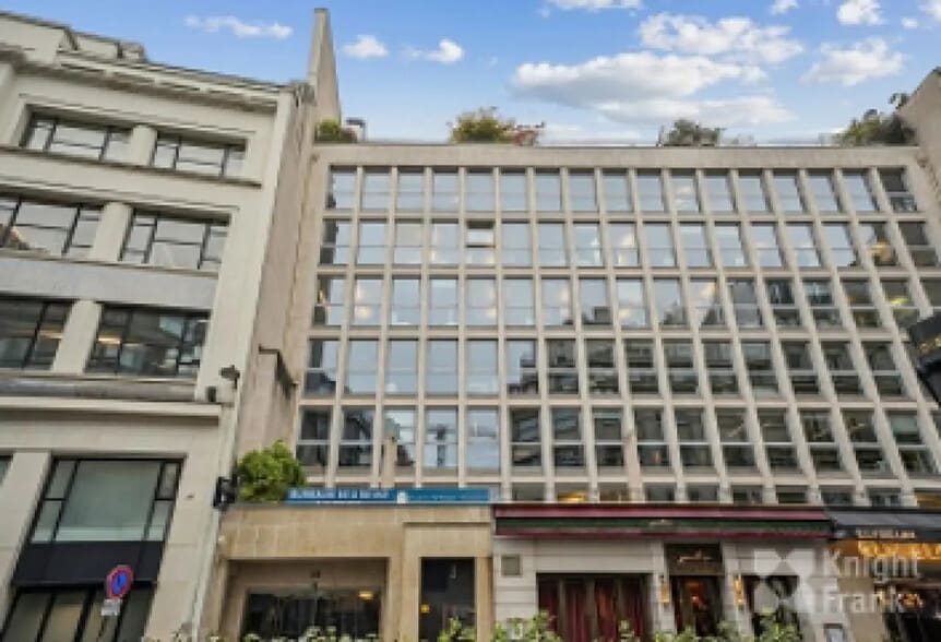 20 Rue Quentin-Bauchart, Paris à louer - Photo de l’immeuble – Image 2 sur 21
