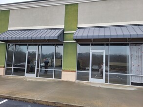 6230-6242 Old Highway 5, Woodstock, GA à louer Photo de l’immeuble– Image 1 sur 2
