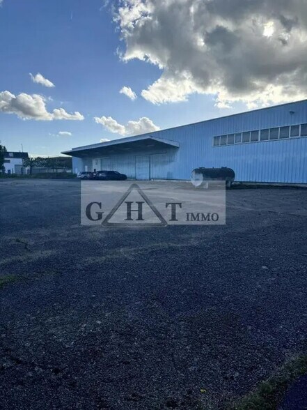 Industriel/Logistique dans Gretz-Armainvilliers à louer - Photo de l’immeuble – Image 3 sur 4