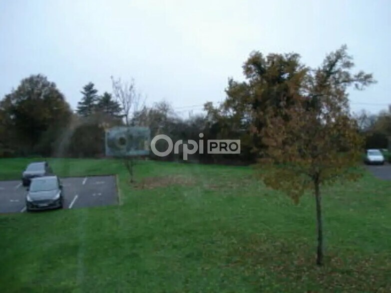 Bureau dans Nevers à louer - Photo de l’immeuble – Image 2 sur 6