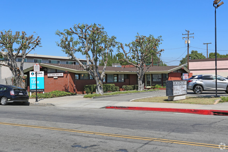 11116 Rives Ave, Downey, CA à louer - Photo de l’immeuble – Image 1 sur 9