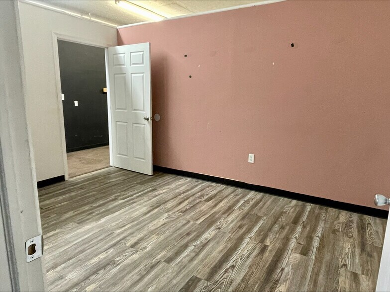 1749-1751 S Main St, Akron, OH à louer - Photo de l’immeuble – Image 3 sur 12