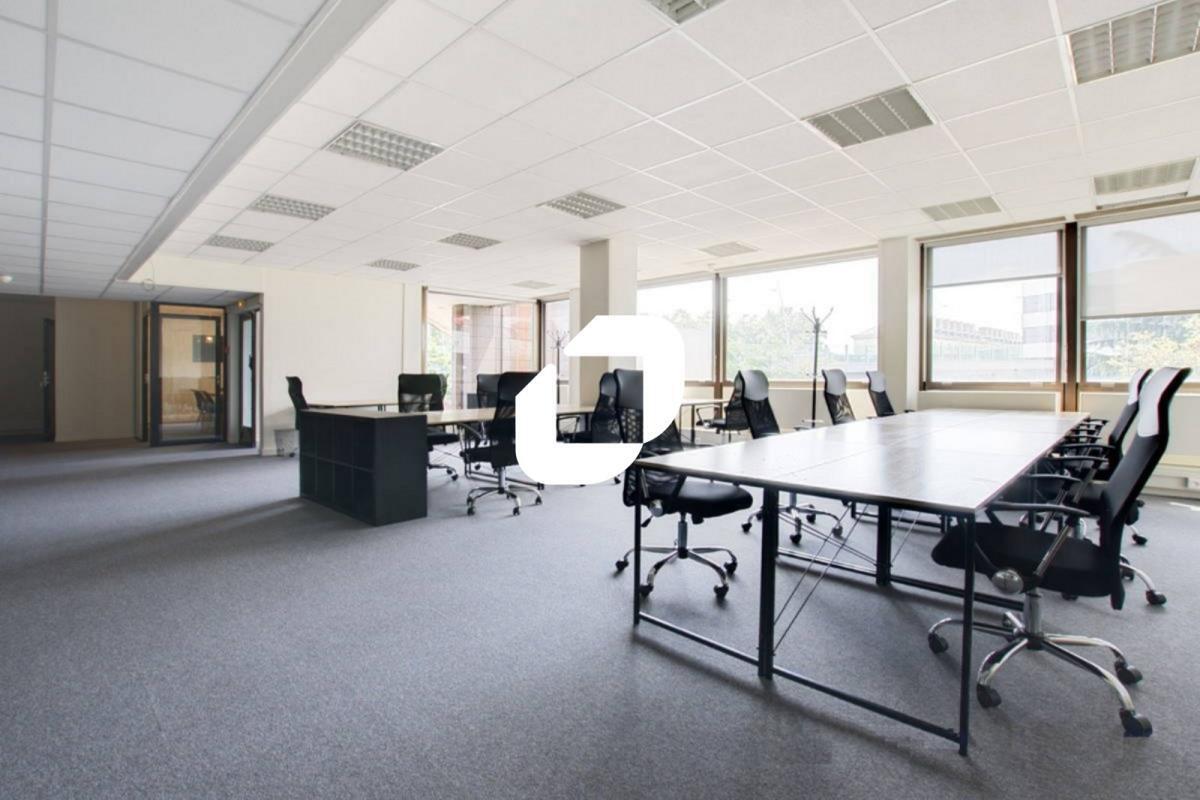 Bureau dans Saint-Cloud à vendre Photo intérieure– Image 1 sur 12
