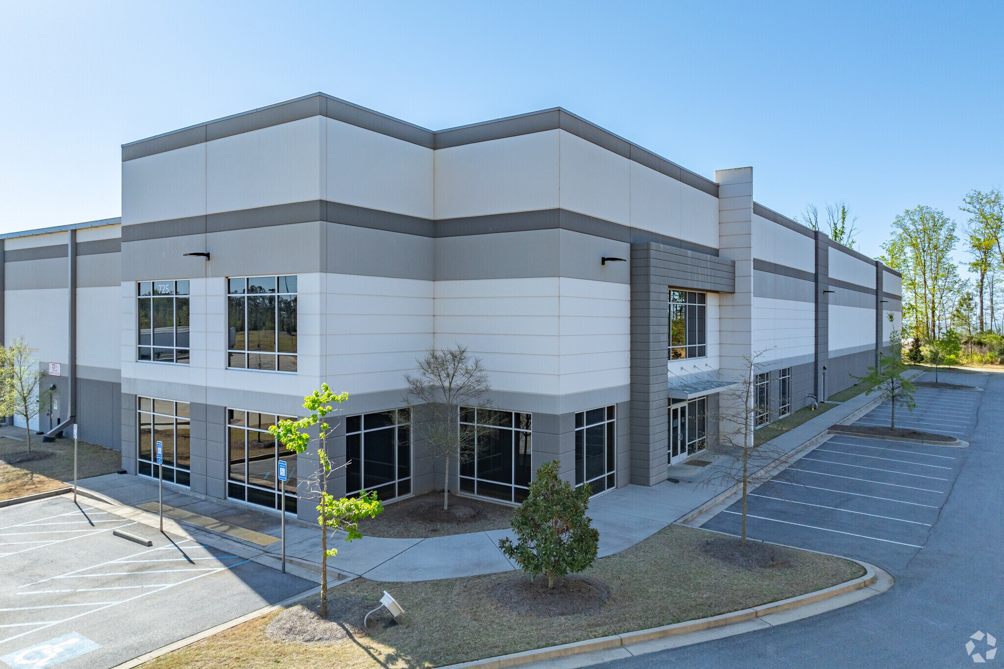 725 Factory Shoals Rd, Lithia Springs, GA à louer Photo de l’immeuble– Image 1 sur 8