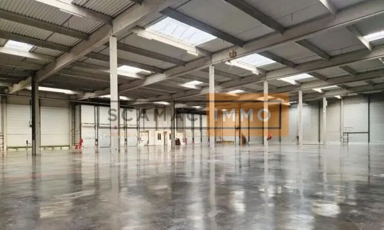 Bureau dans Bussy-Saint-Georges à louer Photo de l’immeuble– Image 1 sur 6