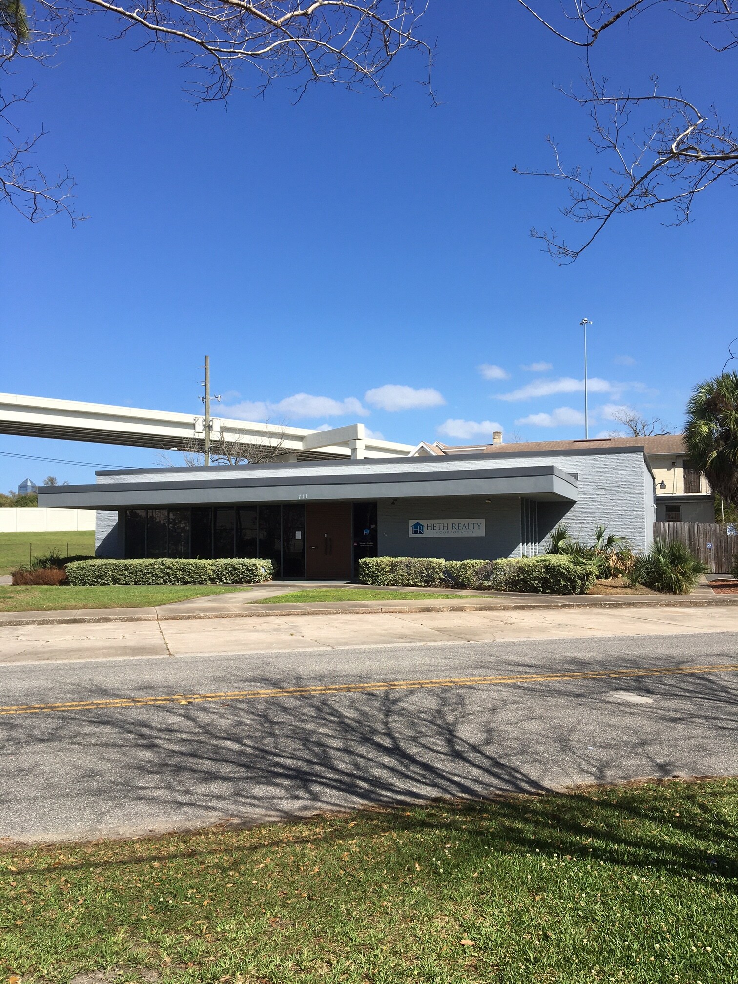711 Margaret St, Jacksonville, FL à vendre Photo de l’immeuble– Image 1 sur 10