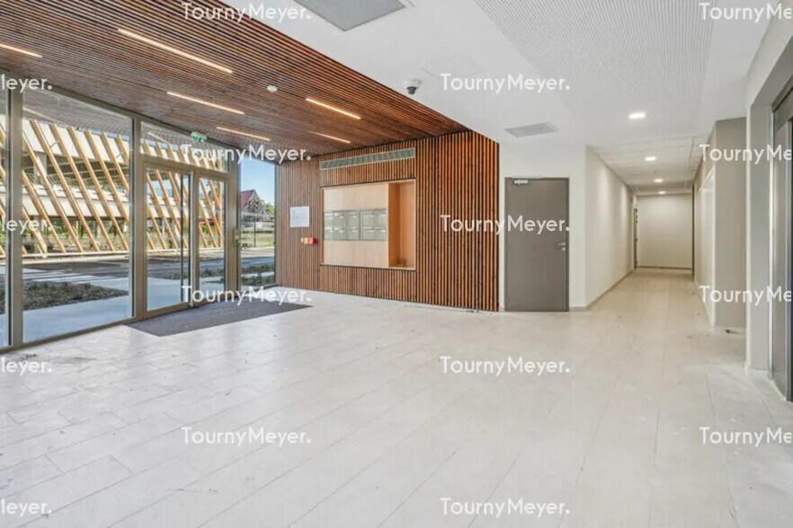 Bureau dans Mérignac à louer - Photo de l’immeuble – Image 3 sur 8