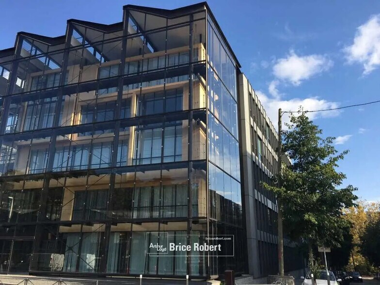 Bureau dans Lyon à louer - Photo de l’immeuble – Image 2 sur 12