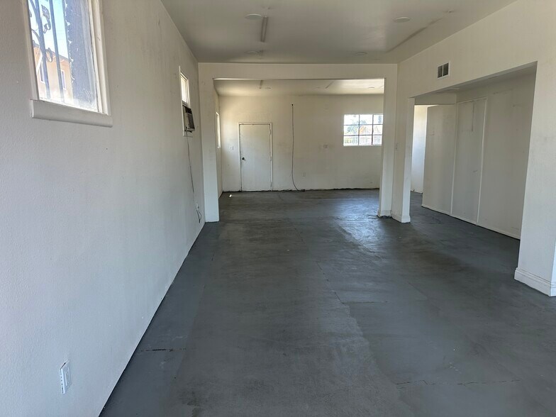 18015-18021 Pioneer Blvd, Artesia, CA à louer - Photo de l’immeuble – Image 2 sur 6