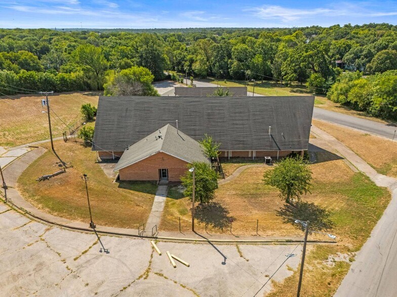 825 W Pentagon Pky, Dallas, TX à vendre - Photo de l’immeuble – Image 2 sur 6