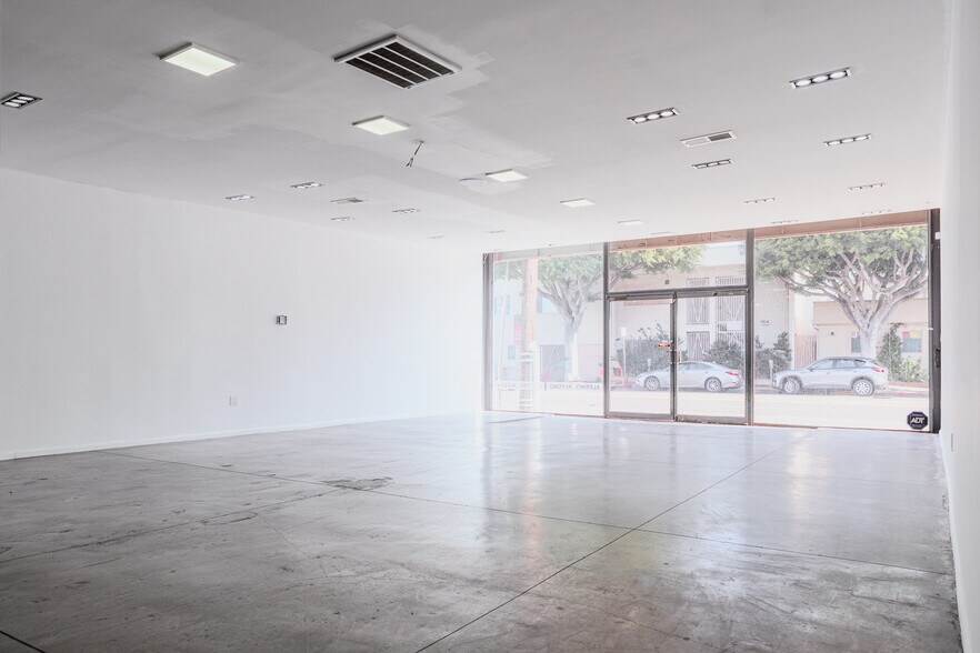 1109 S Robertson Blvd, Los Angeles, CA à louer - Photo intérieure – Image 3 sur 12