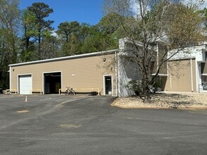 7191 Merrimac Trl, Williamsburg, VA à louer Photo de l’immeuble– Image 2 sur 2