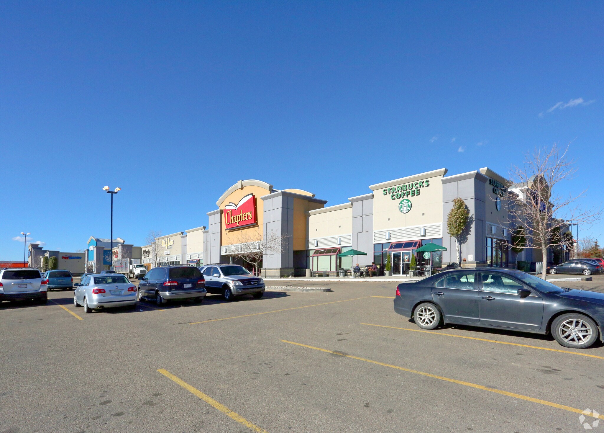 9934-9952 170th St NW, Edmonton, AB à louer Photo principale– Image 1 sur 3