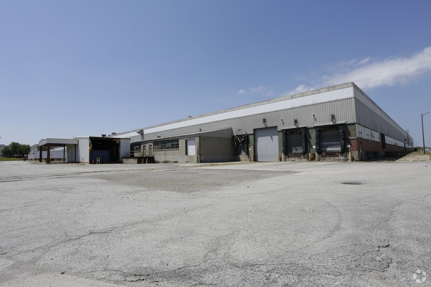 1601 General Electric Rd, Bloomington, IL à vendre - Photo principale – Image 1 sur 17