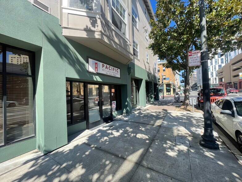 901 Clay St, Oakland, CA à vendre - Photo de l’immeuble – Image 2 sur 4