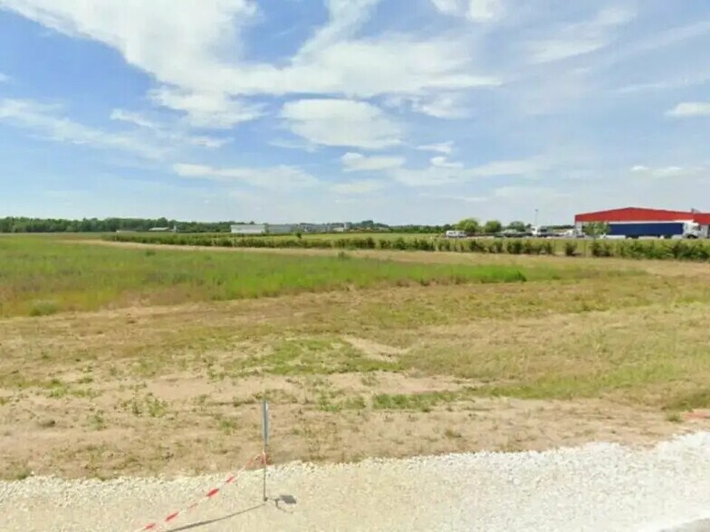 Terrain dans Le Chêne à vendre - Photo de l’immeuble – Image 1 sur 2