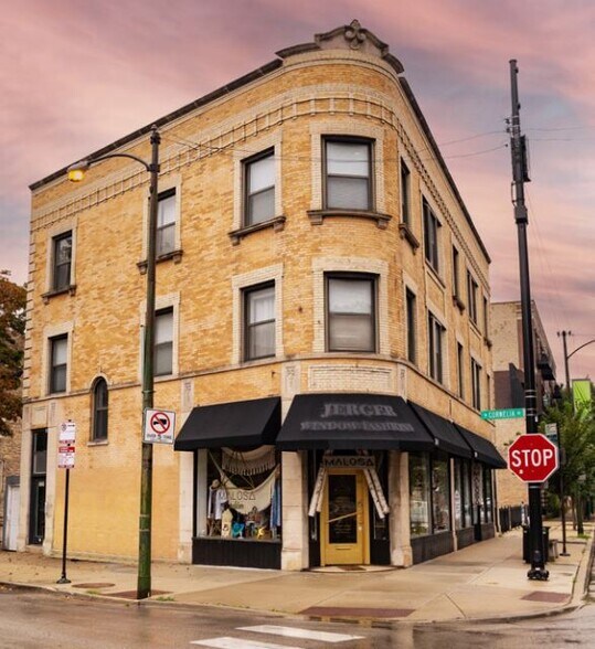 1721 W Cornelia Ave, Chicago, IL à vendre - Photo de l’immeuble – Image 2 sur 7