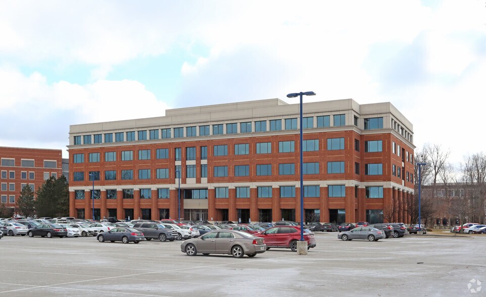 1 Easton Oval, Columbus, OH à louer - Photo de l’immeuble – Image 1 sur 13
