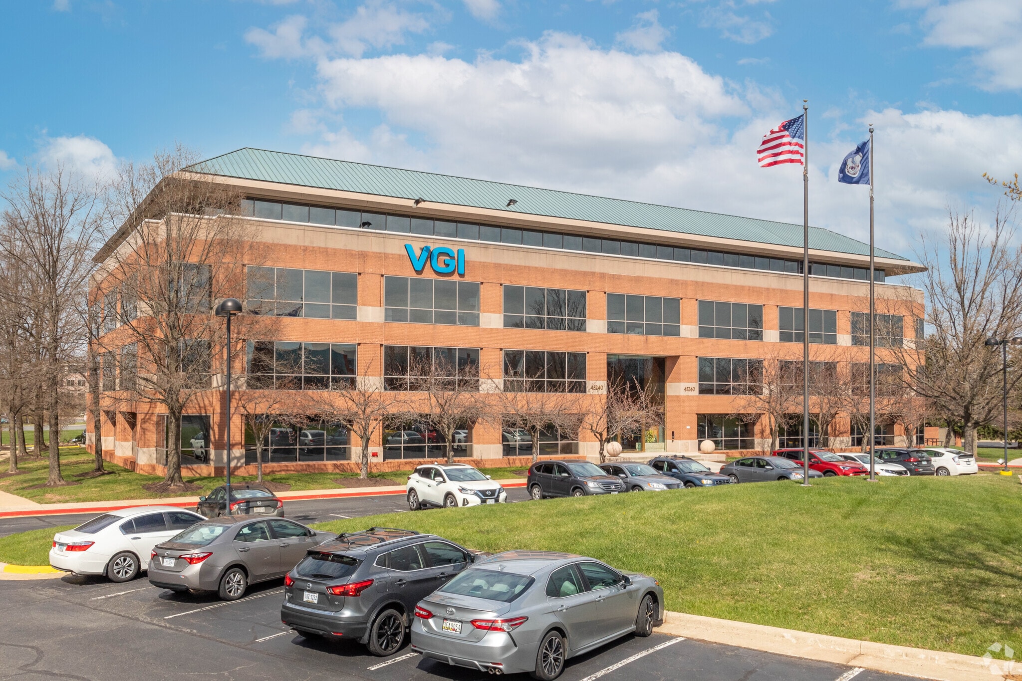 45240 Business Ct, Sterling, VA à louer Photo principale– Image 1 sur 10