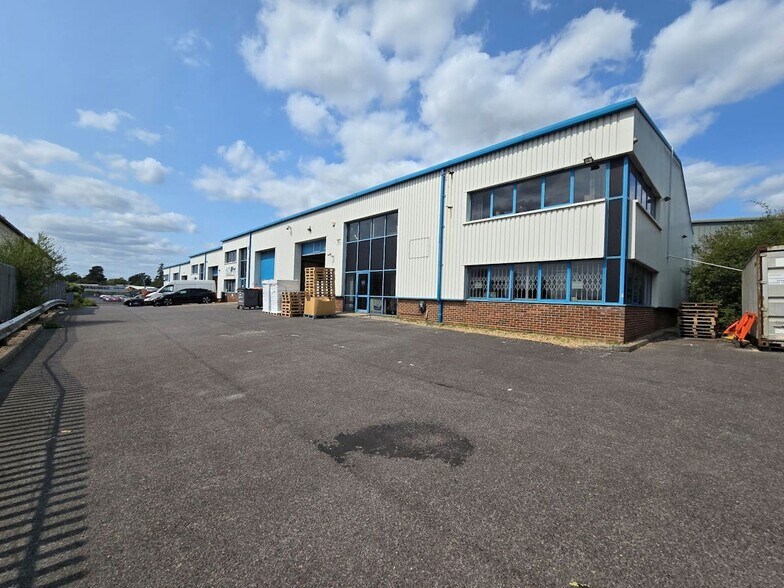 12 Downley Rd, Havant à louer - Photo de l’immeuble – Image 3 sur 3