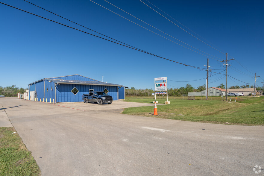 101-105 Hwy 365 portefeuille de 2 biens à vendre sur LoopNet.fr - Photo de l’immeuble – Image 2 sur 19