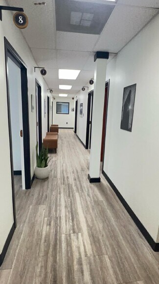 Plus de détails pour 3711 University Dr, Durham, NC - Bureau à louer