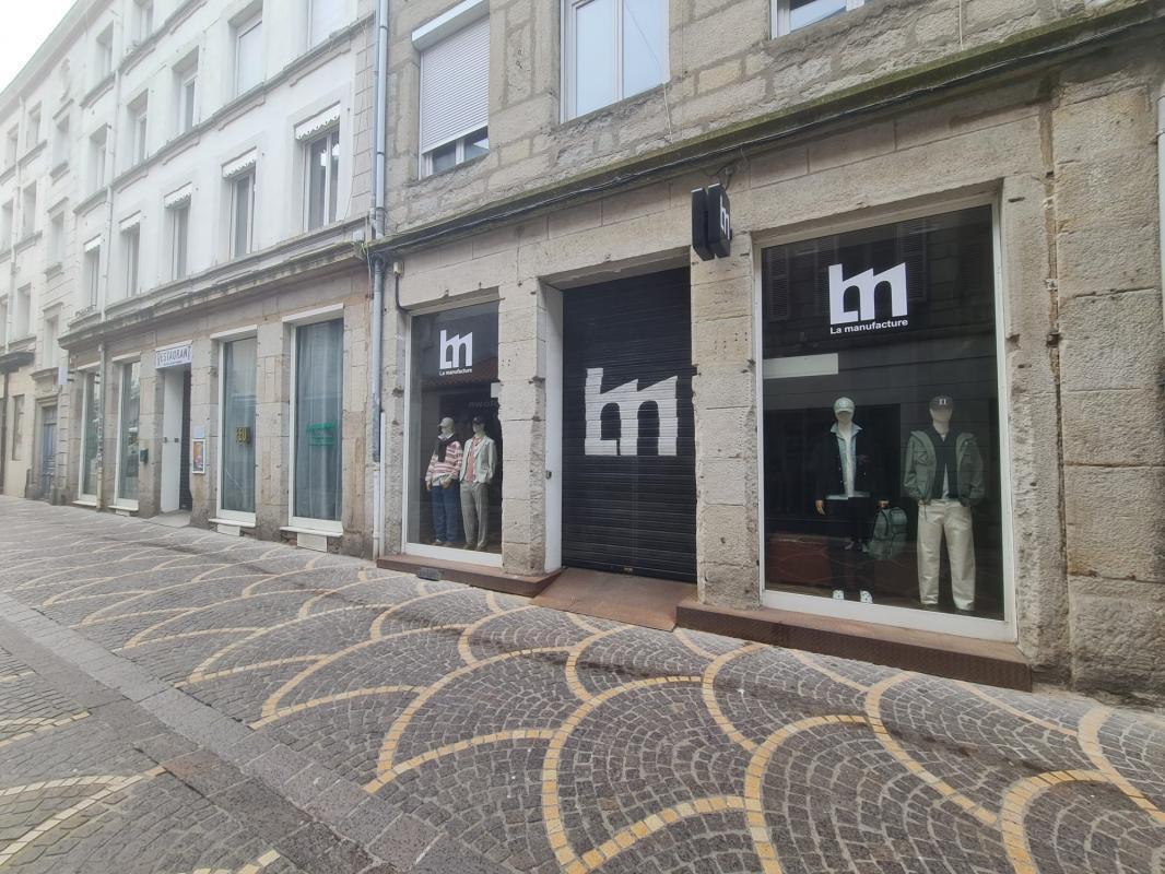 Local commercial dans Saint-Étienne à louer Photo de l’immeuble– Image 1 sur 7