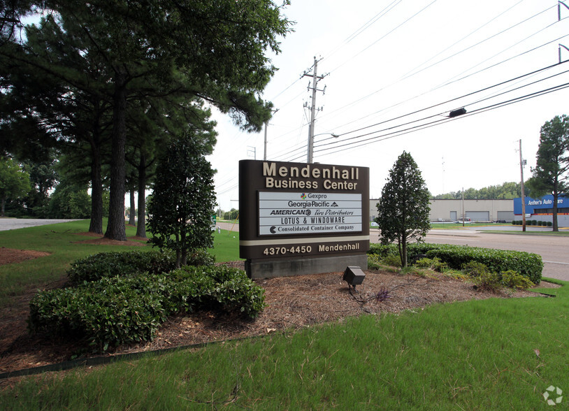 4400 S Mendenhall Rd, Memphis, TN à louer - Photo de l’immeuble – Image 2 sur 2