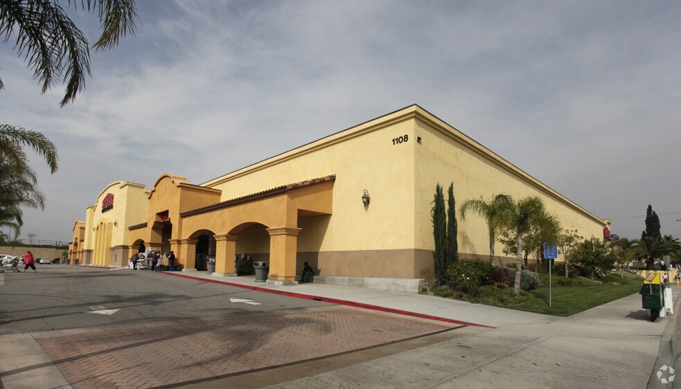 1108 W 2nd St, San Bernardino, CA à vendre - Photo de l’immeuble – Image 3 sur 3