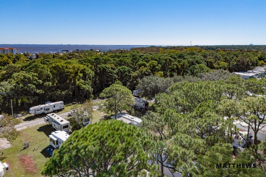 Cheney Highway, Titusville, FL à vendre - Photo de l’immeuble – Image 2 sur 4