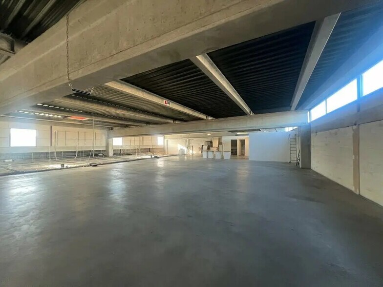 Local commercial dans Nîmes à louer - Photo intérieure – Image 3 sur 3