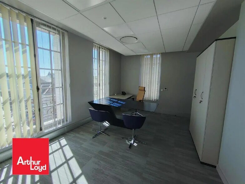 Bureau dans Chartres à louer - Photo intérieure – Image 2 sur 5