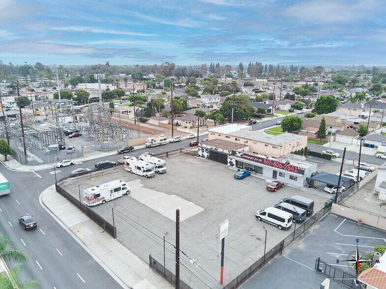 8460 Telegraph Rd, Downey, CA à vendre - Photo de l’immeuble – Image 3 sur 16